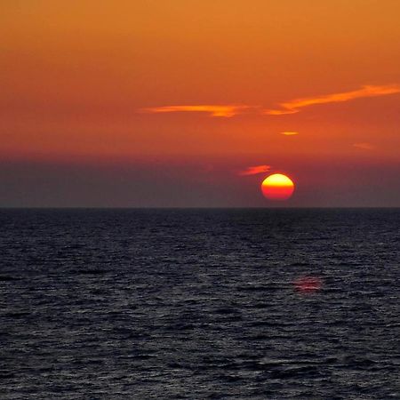 Sunset Cottage Paramonas  エクステリア 写真