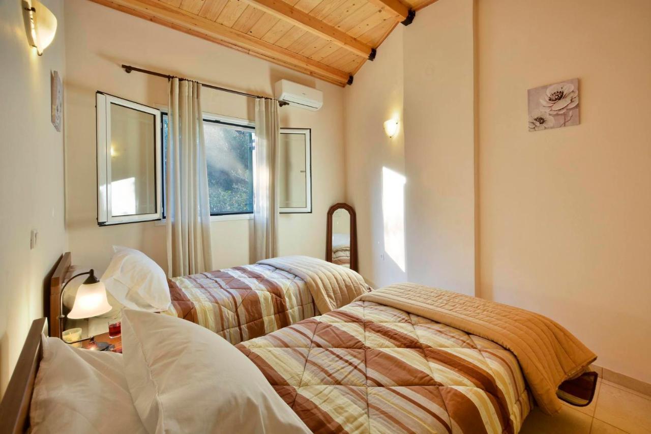 Sunset Cottage Paramonas  エクステリア 写真